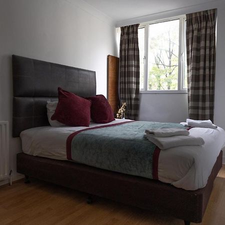 London - 4 Bed - Sleeps 8 - Garden - Pet Friendly Villa Exterior photo