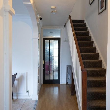 London - 4 Bed - Sleeps 8 - Garden - Pet Friendly Villa Exterior photo