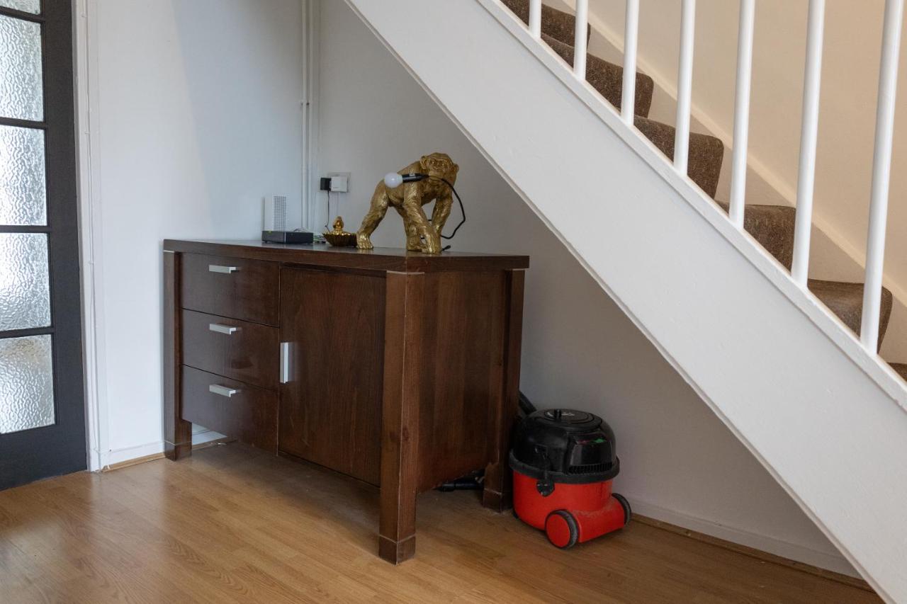 London - 4 Bed - Sleeps 8 - Garden - Pet Friendly Villa Exterior photo