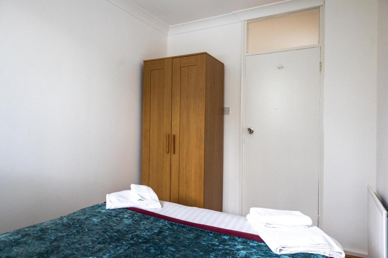 London - 4 Bed - Sleeps 8 - Garden - Pet Friendly Villa Exterior photo