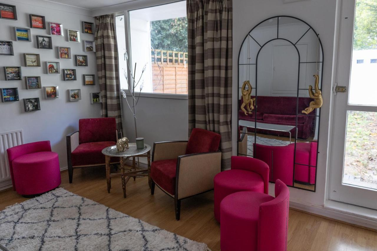 London - 4 Bed - Sleeps 8 - Garden - Pet Friendly Villa Exterior photo