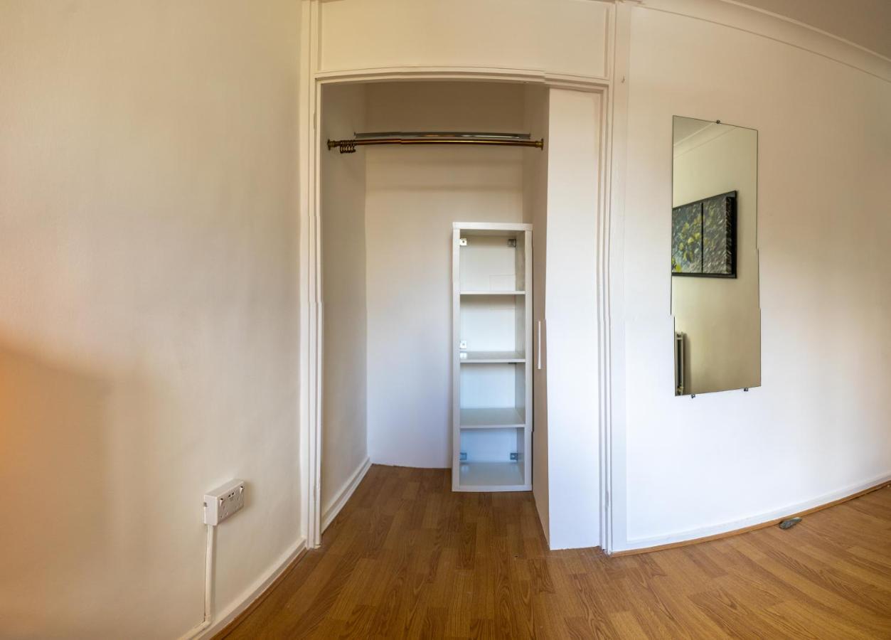 London - 4 Bed - Sleeps 8 - Garden - Pet Friendly Villa Exterior photo